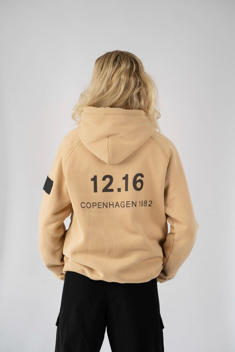 Twelve Sixteen Hoodie  Sand  Bomuld